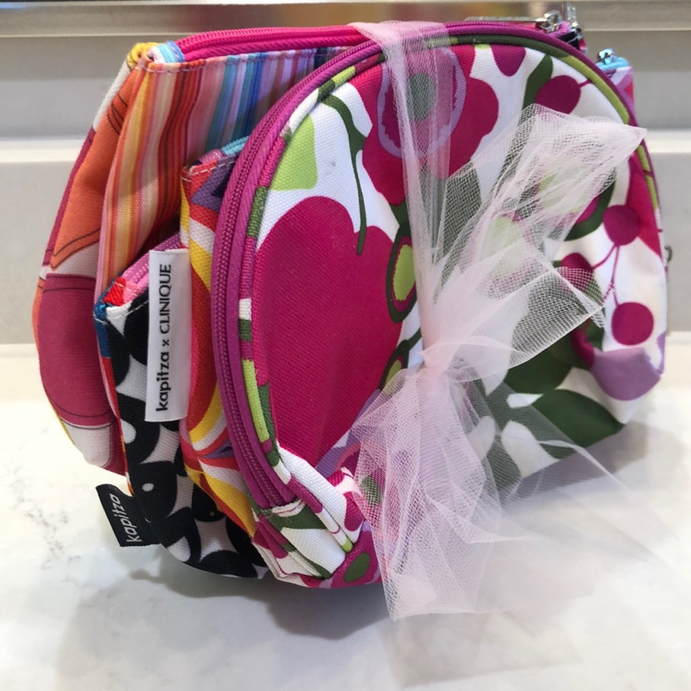 Pack of Makeup bags!
